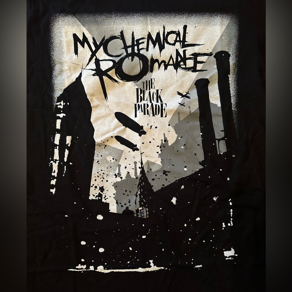 NWT My Chemical Romance T-shirt size small Hot Topic - Picture 2 of 6